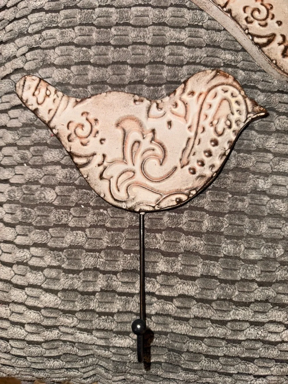Set of 2 Farmhouse Bird Wall Hooks - Distressed Filigree Design